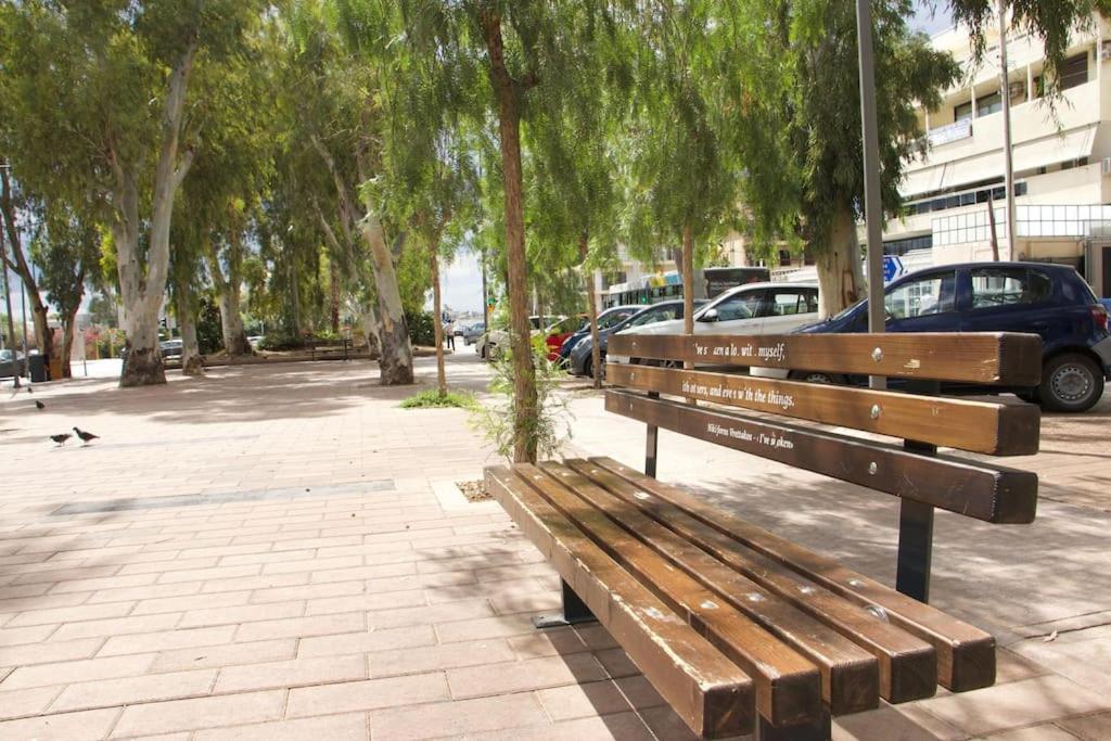 Στην καρδιά της Γλυφάδας 100m από την Θάλασσα. Διαμέρισμα Αθήνα Εξωτερικό φωτογραφία